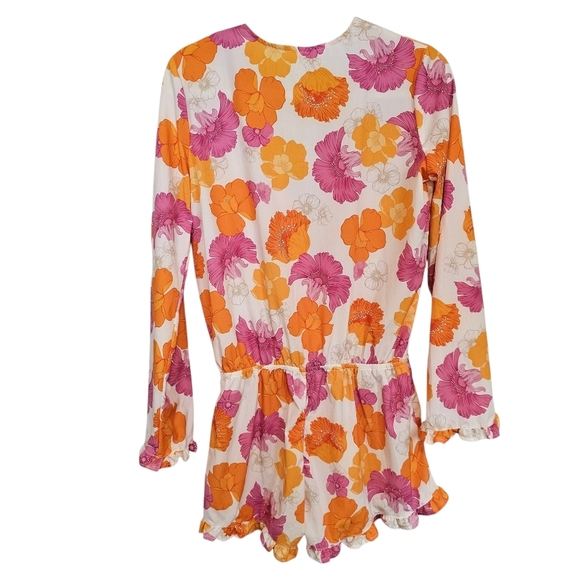 Agua Bendita × Revolve Larissa Cutout Floral Romper V-Neck Ruffle - Picture 2 of 8